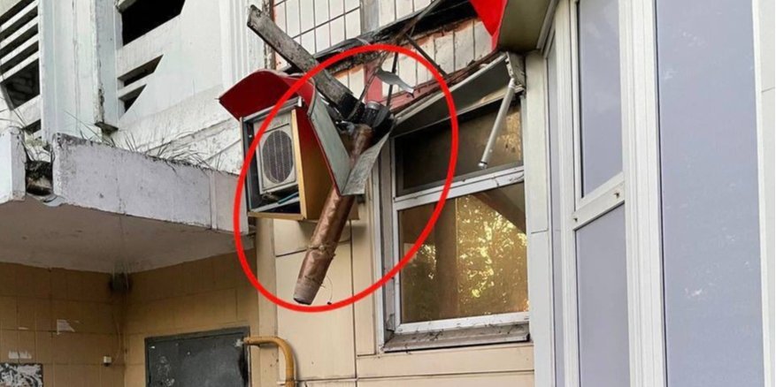 A fragment of a Russian missile, which, according to the media, damaged a residential building in Belgorod (Photo: The Insider)