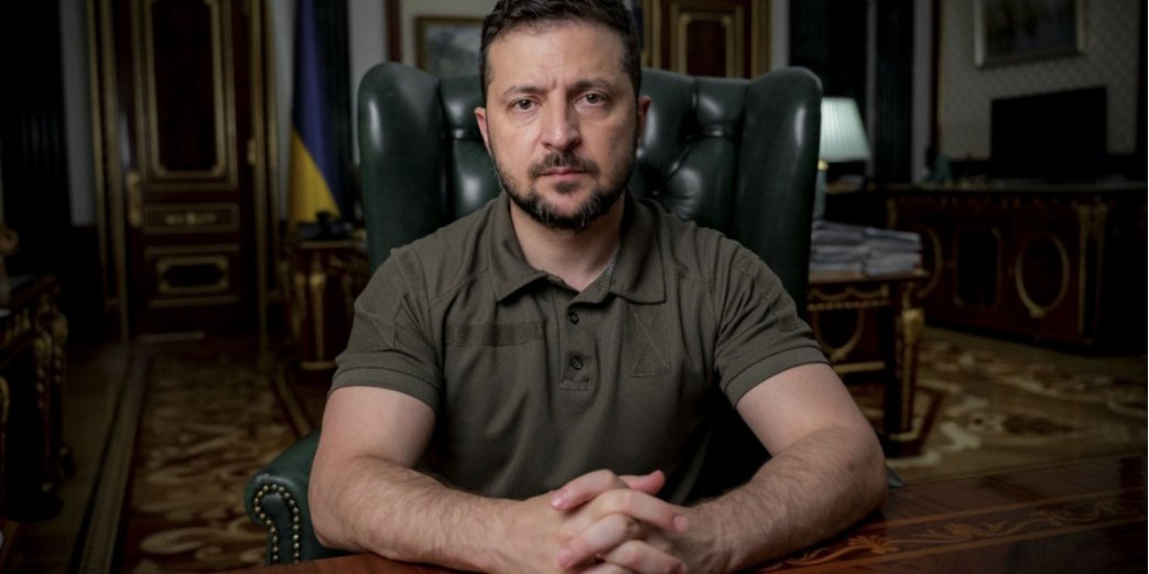 Zelenskyy said that the travel restrictions will be lifted only after the end of the martial law (Photo: ОPU)