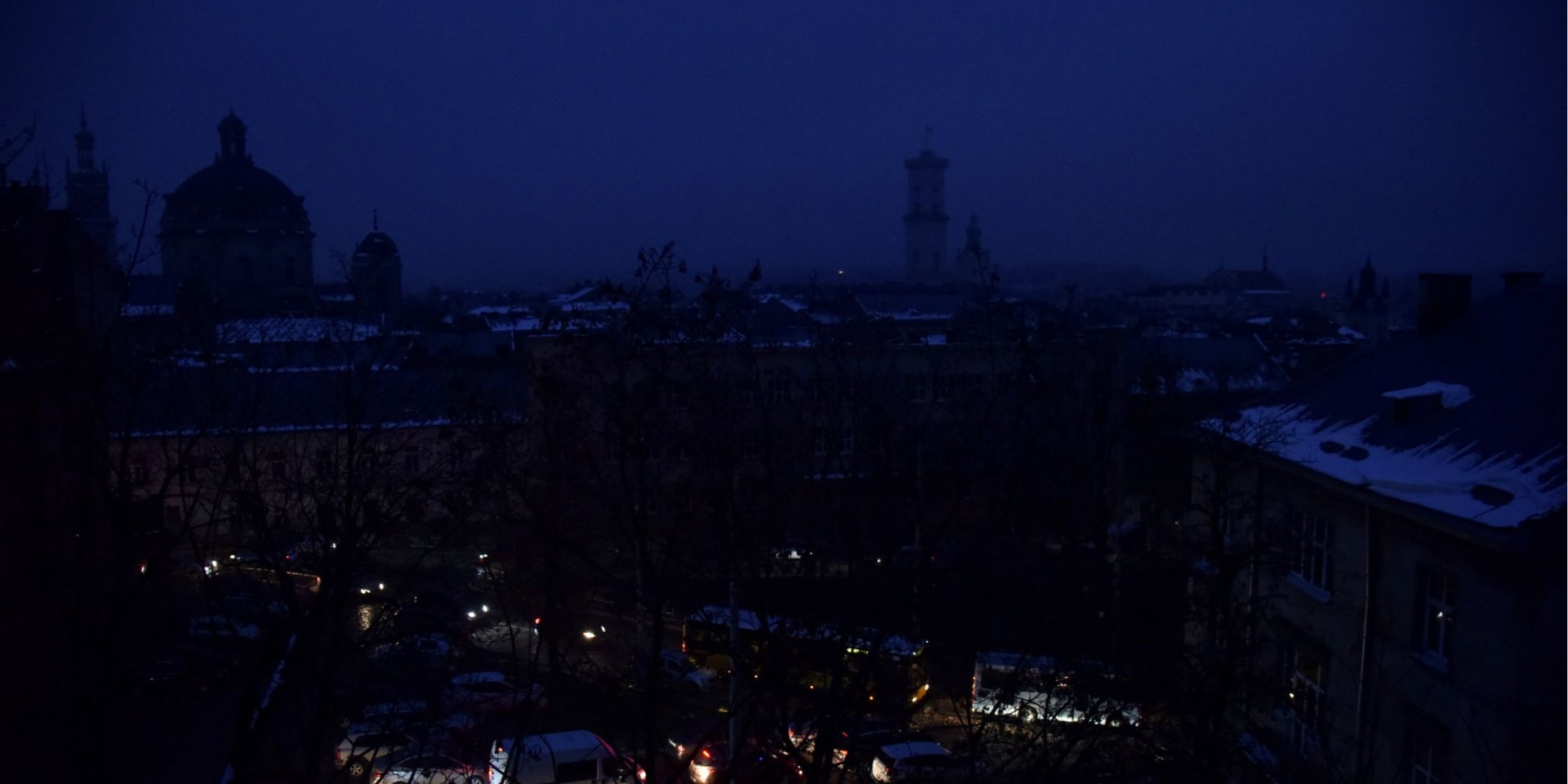 Lviv in the evening of November 23, 2022 (Photo: REUTERS/Pavlo Palamarchuk)