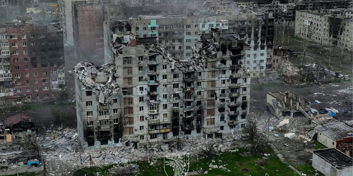 Destroyed houses in Bahmut (Photo: Press Service of&nbsp;the 93rd Kholodnyi Yar Separate Machanized Brigade/Handout via REUTERS)