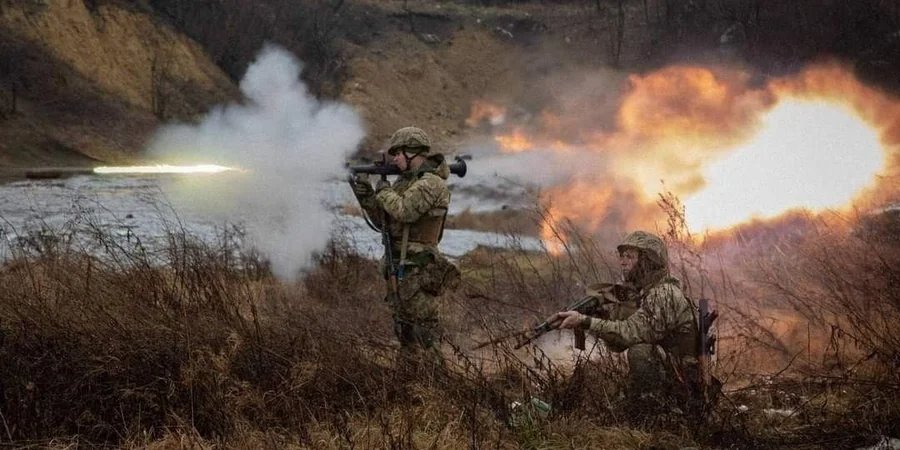 Ukrainian military at the front (Photo: Генштаб ЗСУ/Facebook)