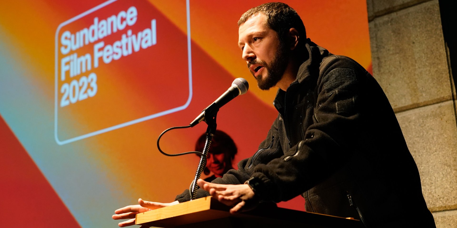 Мстислав Чернов на&nbsp;кинофестивале Sundance в&nbsp;2023 году (Фото: AP/Frontline)