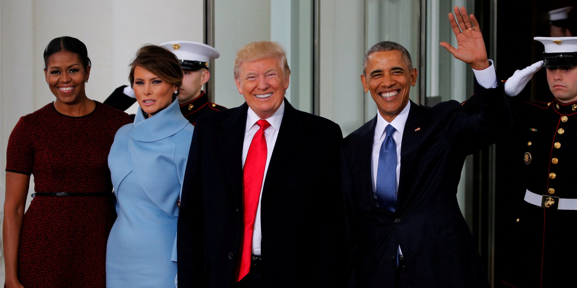 Зліва направо: Мішель Обама, Меланія Трамп, Дональд Трамп і Барак Обама під час інавгурації Дональда Трампа перед першим президентським терміном, 20 січня 2017 року (Фото: REUTERS/Jonathan Ernst)