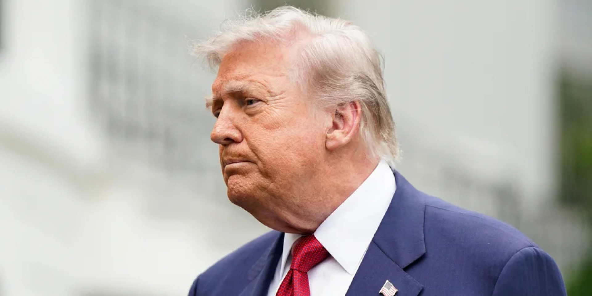Зовнішньополітична стратегія президента США Дональда Трампа останнім часом була сфокусована на Ірані, а війна Росії проти України тільки посилилася, пише CNN (Фото: REUTERS/Elizabeth Frantz)