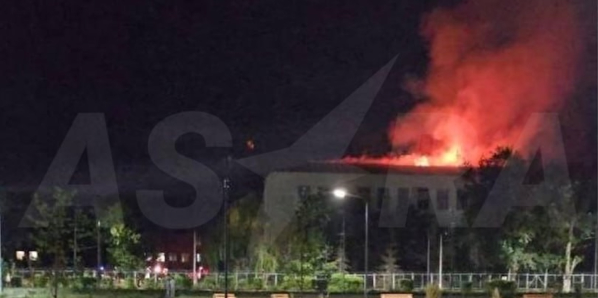 A military unit burns in Engels on July 25 (Photo: Telegram/Astrapress)