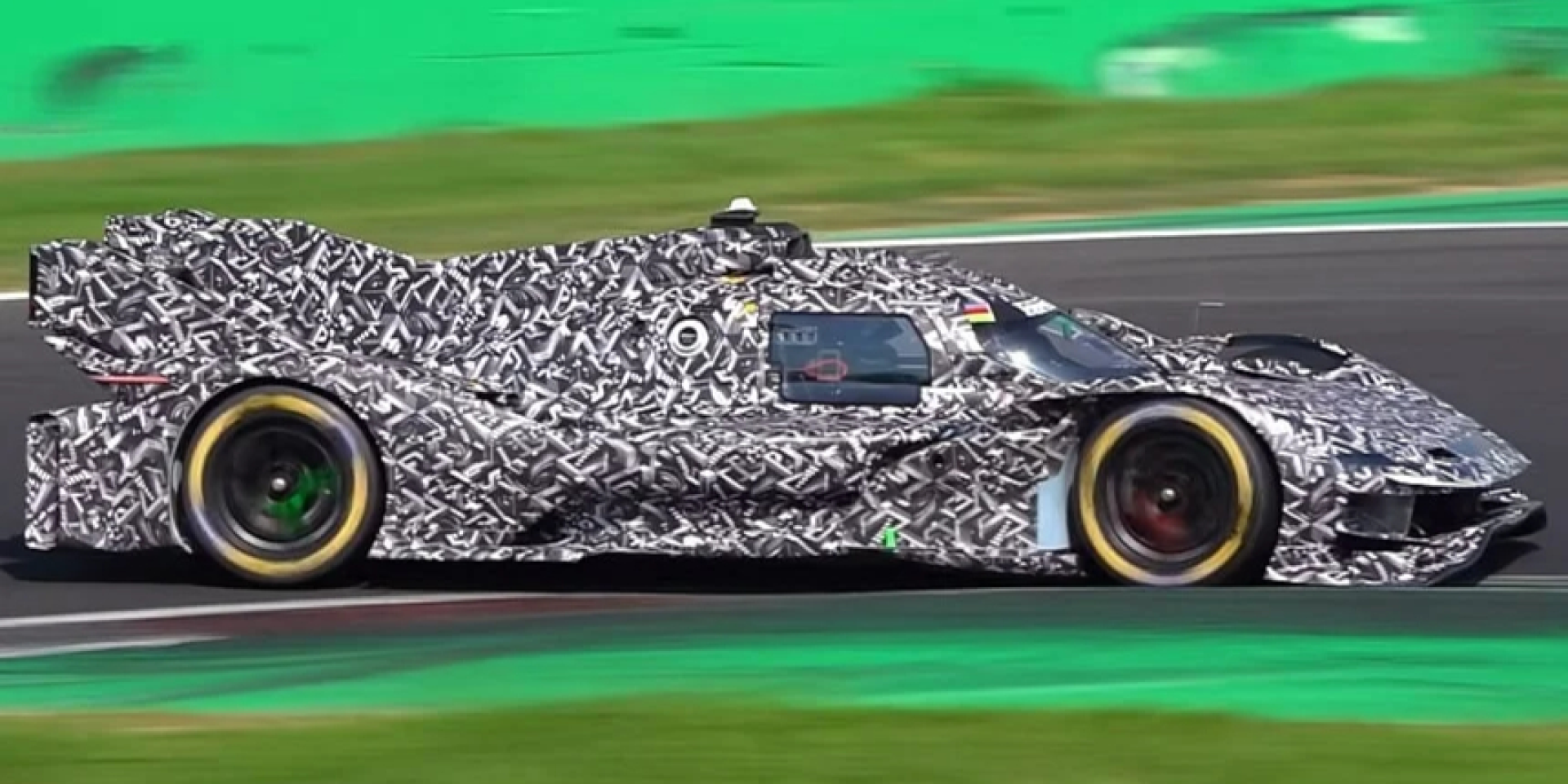 Ferrari випробувала 499P для сезону 2027 року (Фото: NM2255 / youtube)