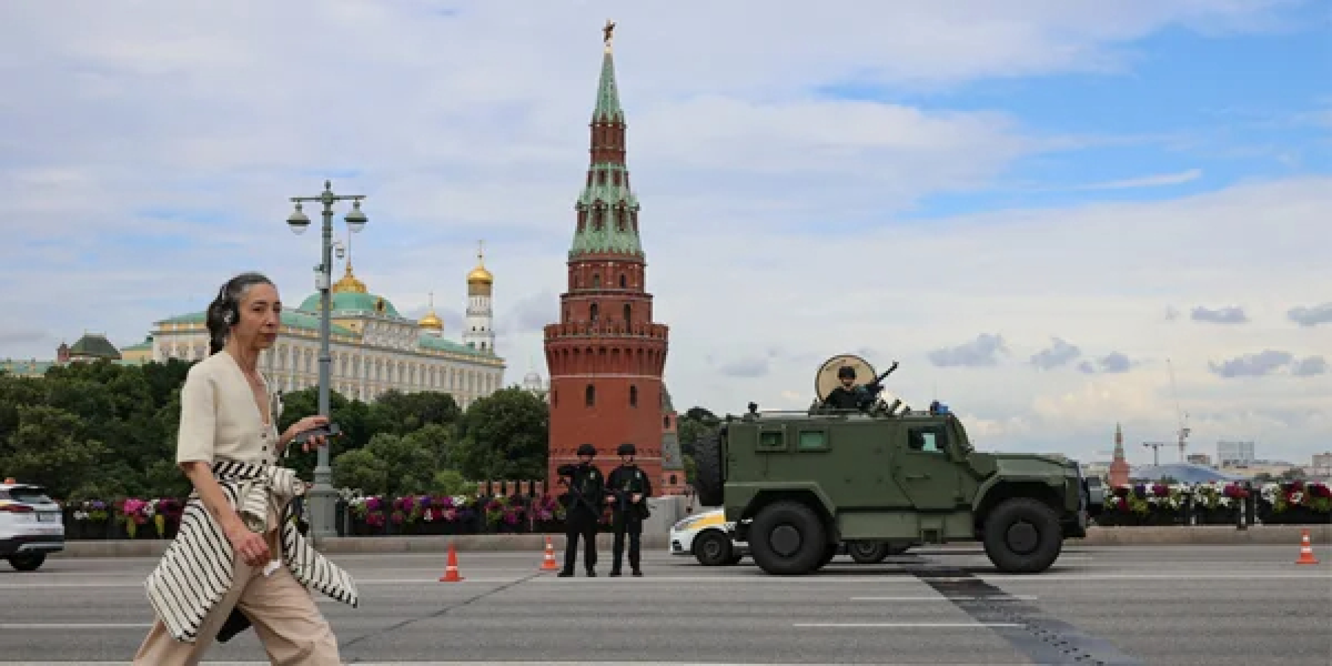 Європейські спецслужби пов’язують з&nbsp;Росією сотні диверсій&nbsp;— від кібератак і підпалів до&nbsp;пошкодження підводних кабелів (Фото: REUTERS/Anastasia Barashkova)