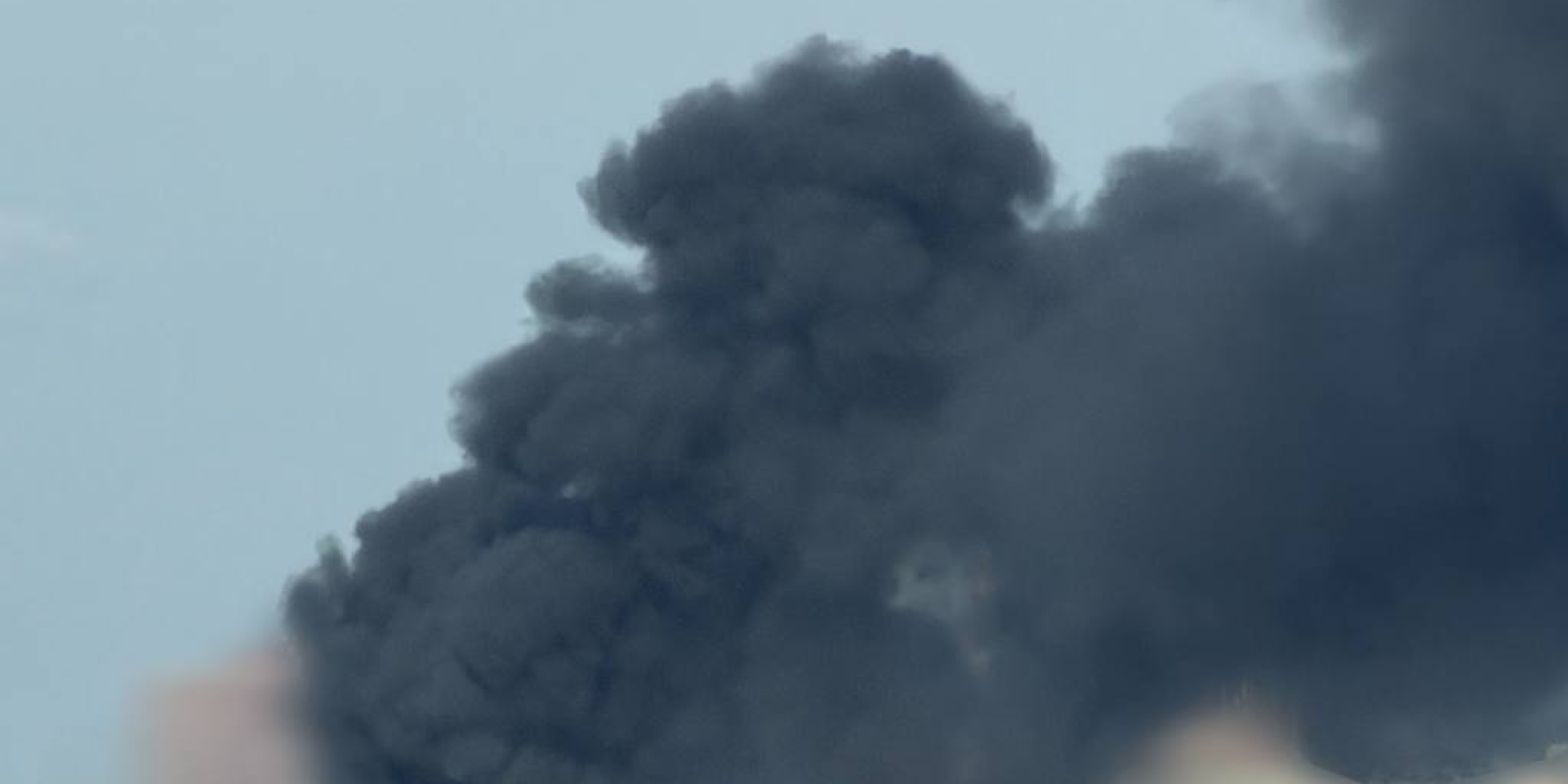 Column of black smoke following a Russian attack (illustrative photo) (Photo: Kyiv Post)