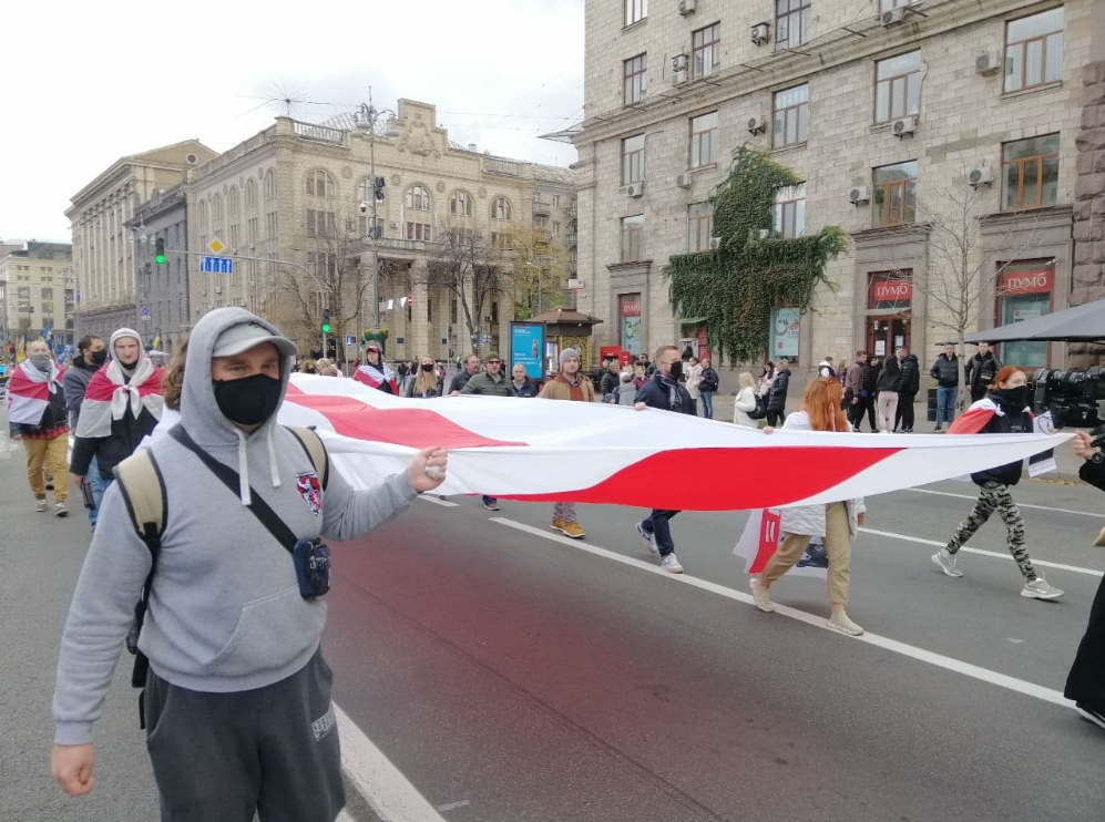 НВ