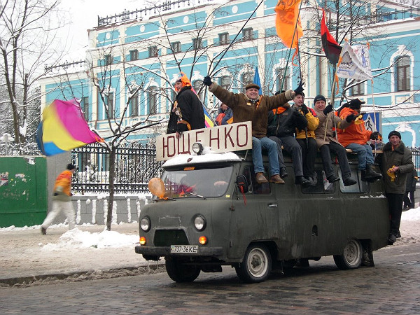 1 грудня 2004 року. Прихильники Ющенка й Тимошенко ще разом (Фото: Сергій Андрущенко)