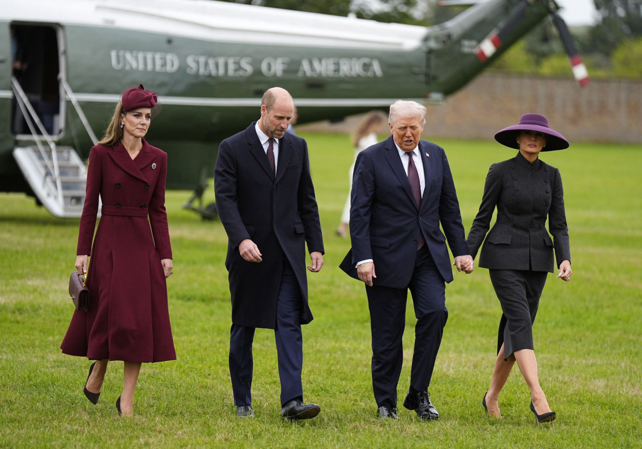 Aaron Chown/Pool via REUTERS