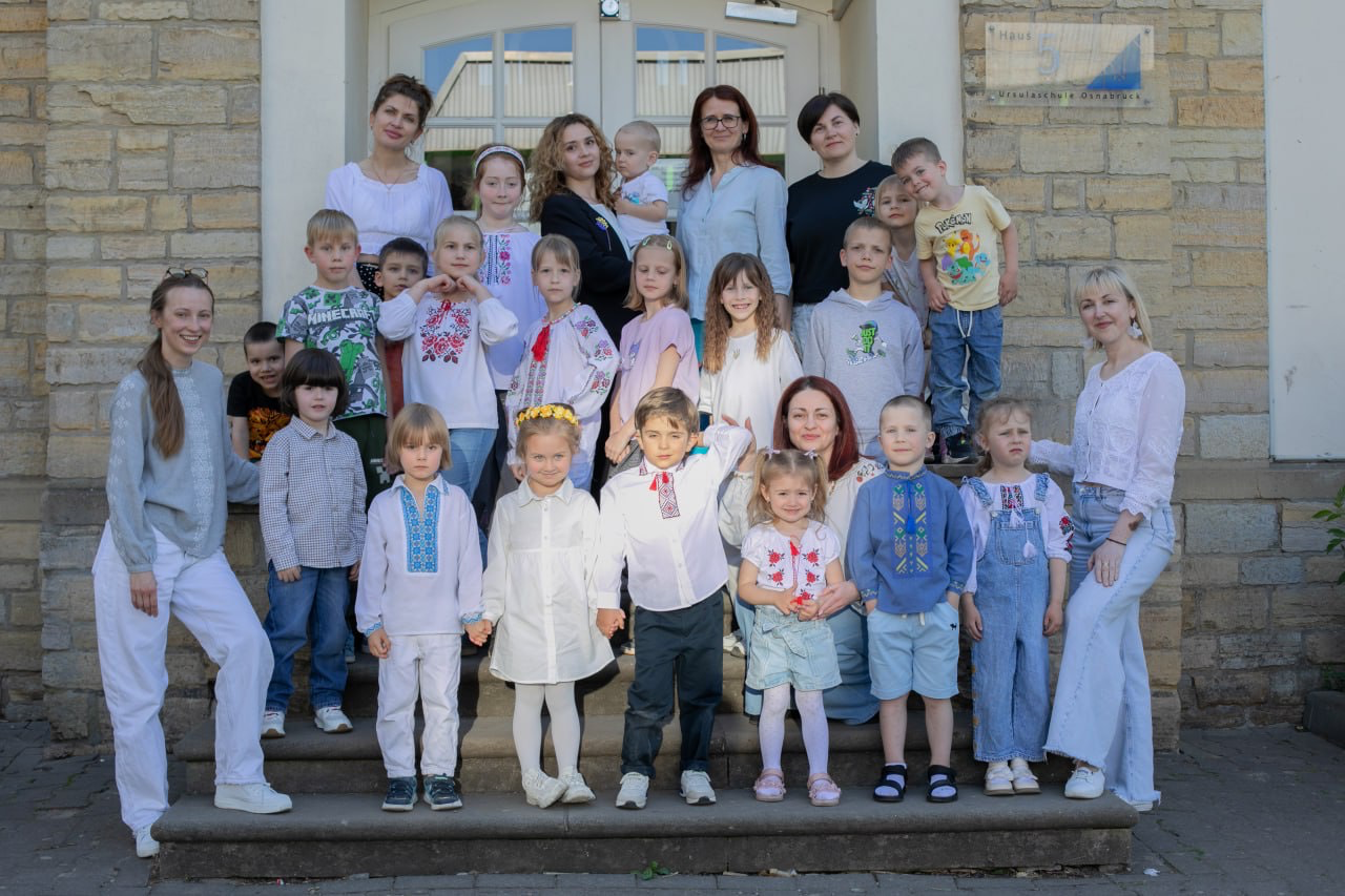Ukrainian kids in Germany (Фото: Provided by Oksana Pechenega, director of a Ukrainian school in Osnabrück)