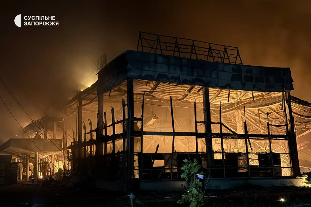 Удар по ТЦ у Запоріжжі 17 вересня 2026 (Фото: Суспільне Запоріжжя)