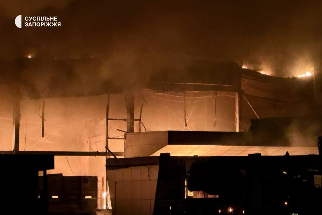 The aftermath of strike on Zaporizhzhya shopping center, Sept. 17, 2026 (Фото: Suspilne Zaporizhzhya)